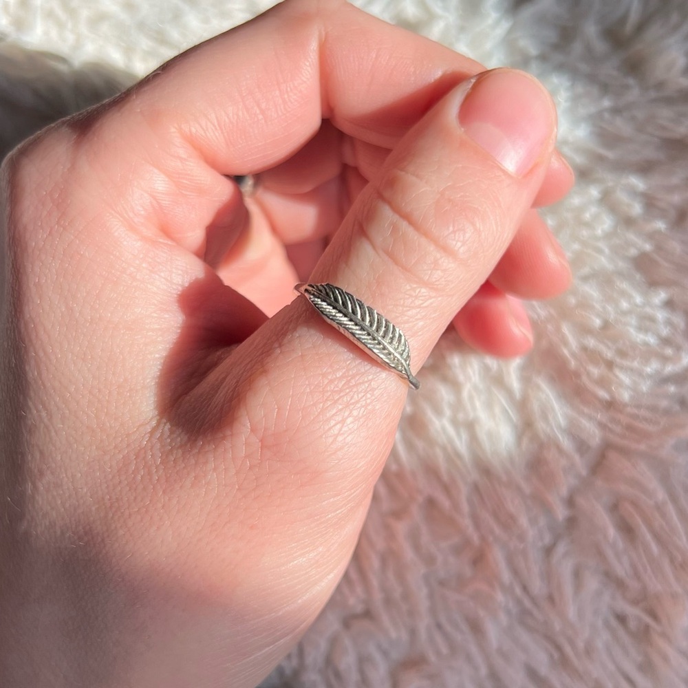 Silver Feather Ring